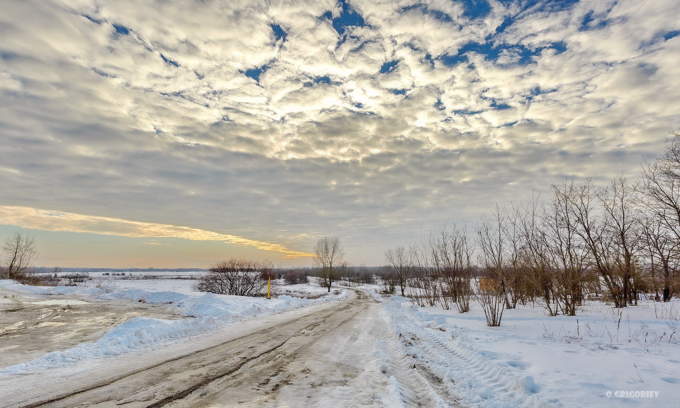 Шла Весна,осторожно ступая...