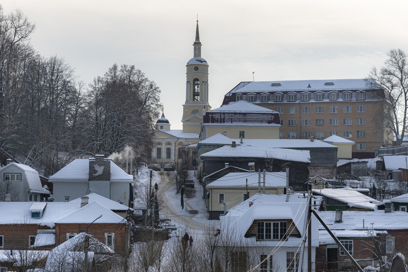 Уездный город