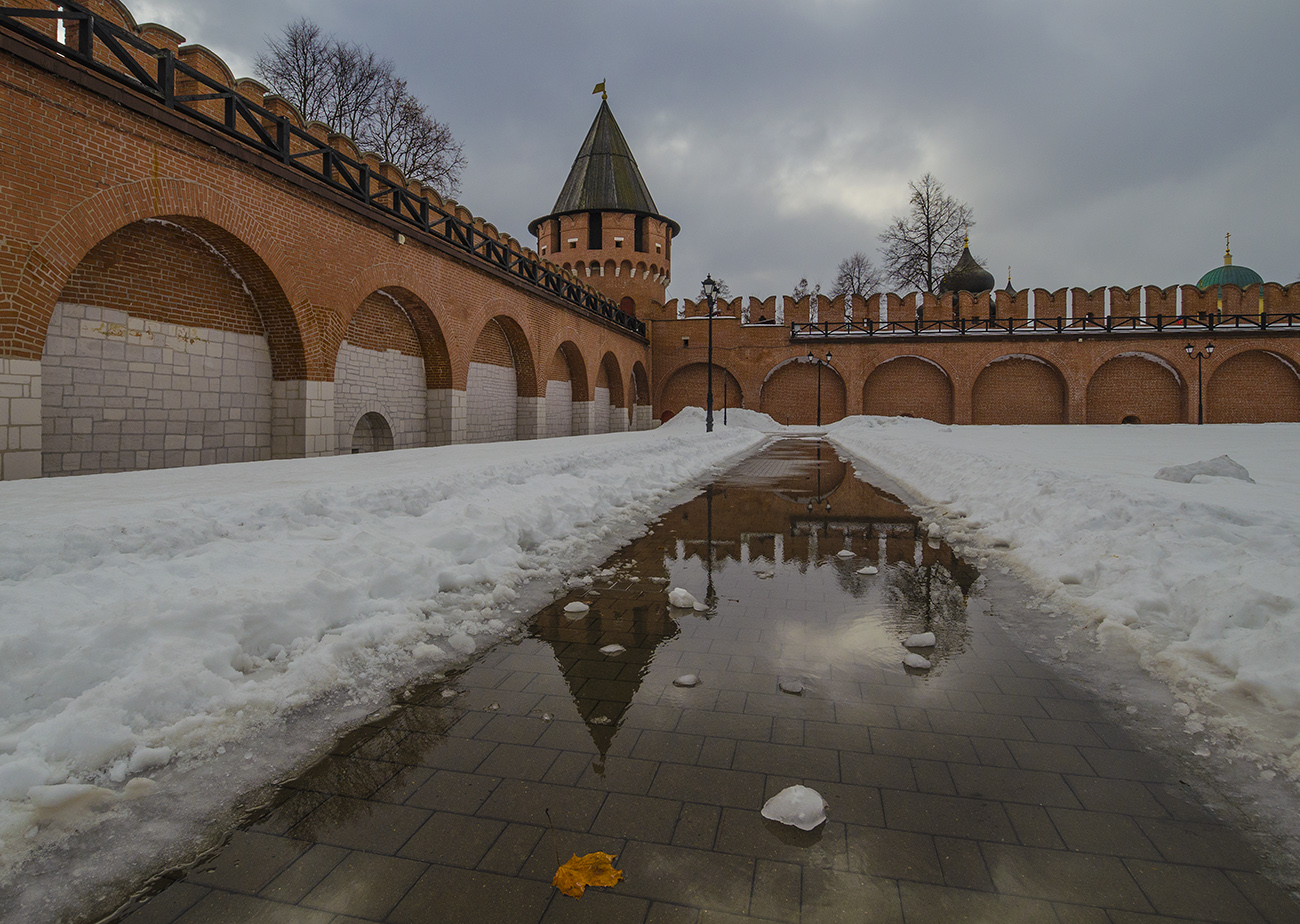 Тульский кремль. У Никитской башни