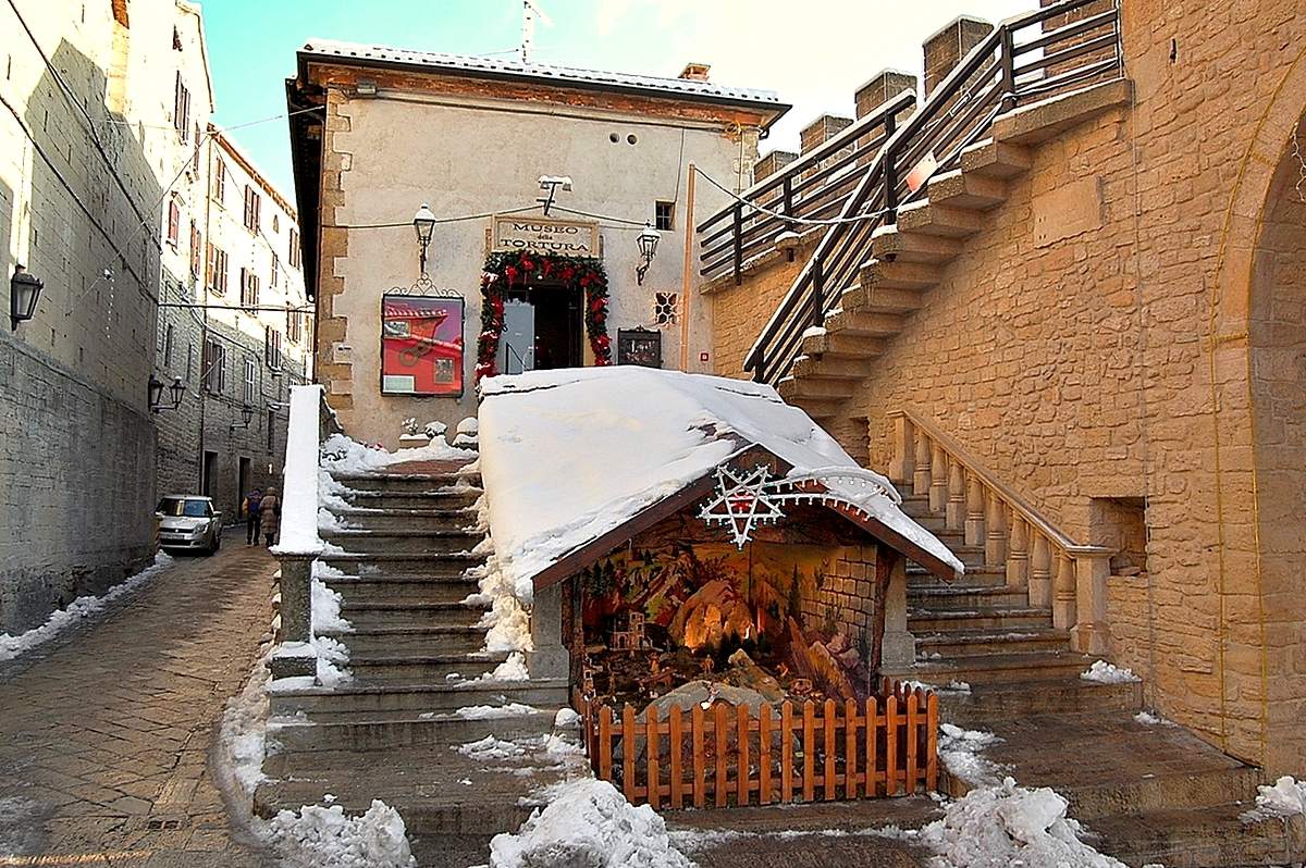 По узким улочкам Сан-Марино