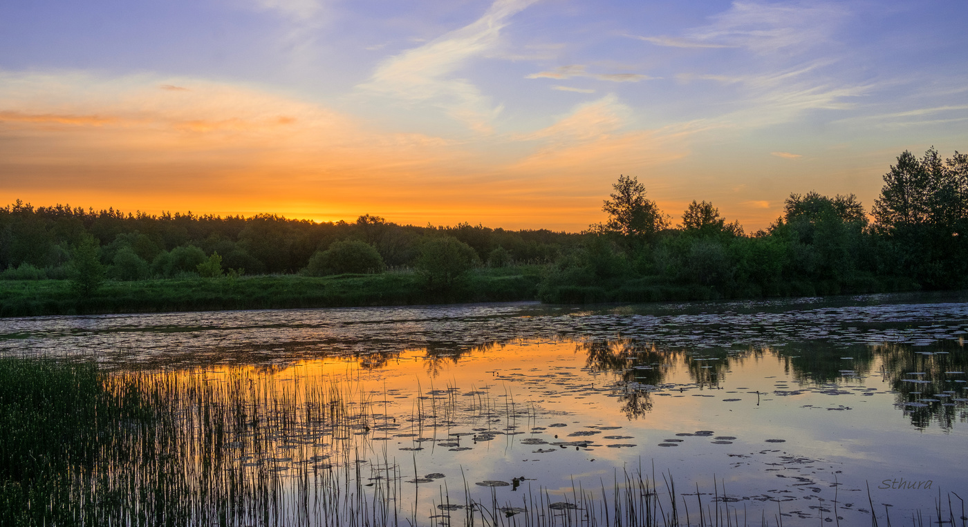 На рассвете.