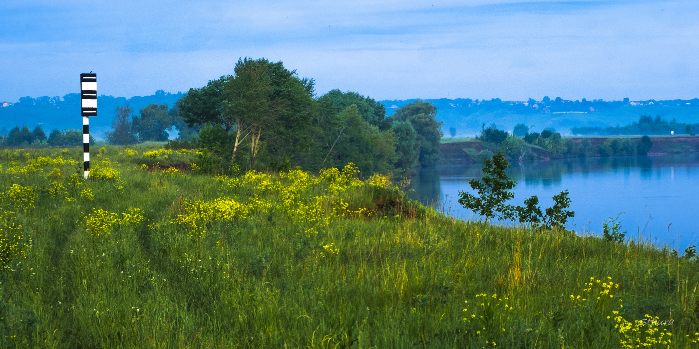 По берегу Оки.