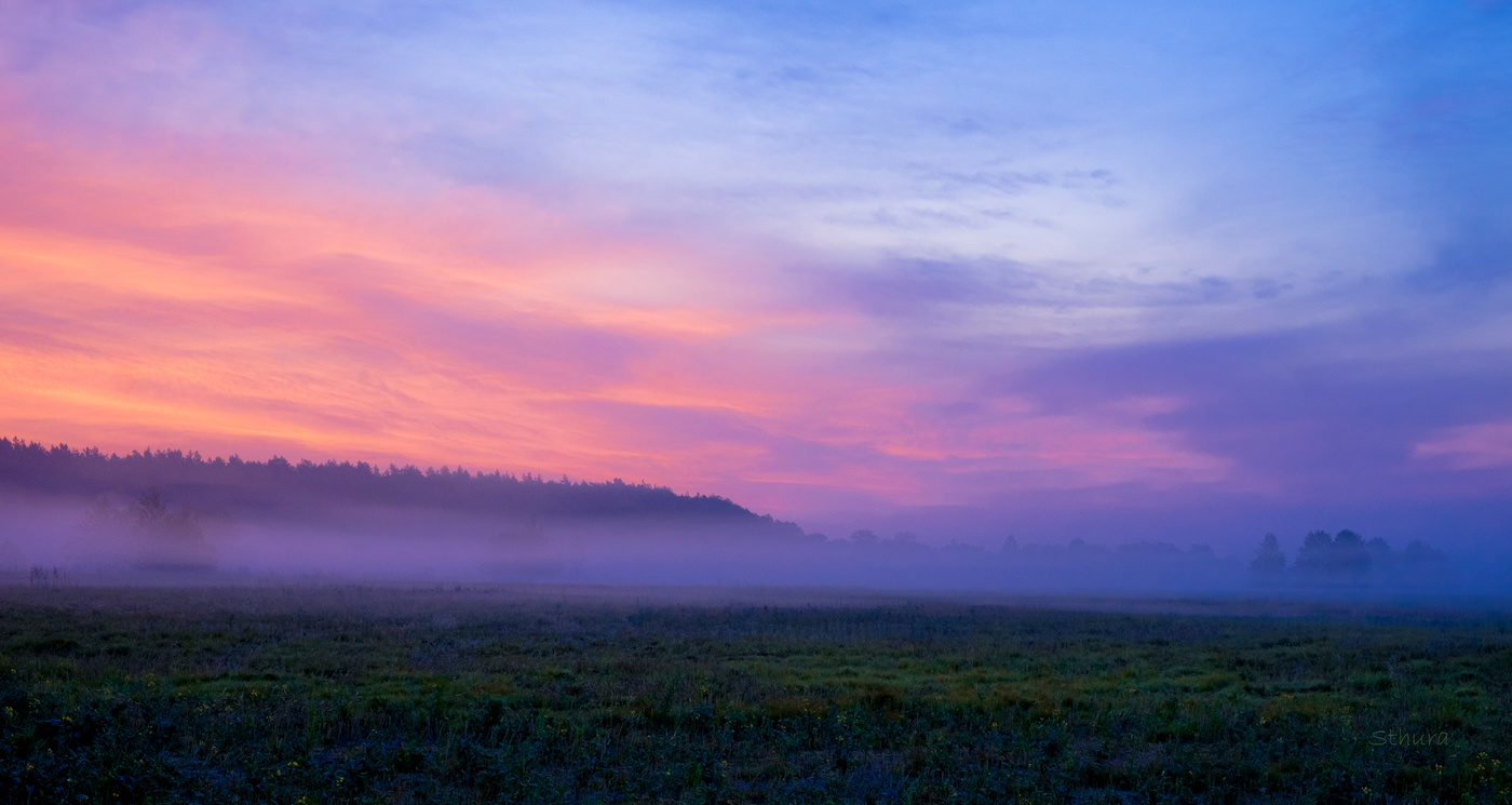 Ночь уходит.