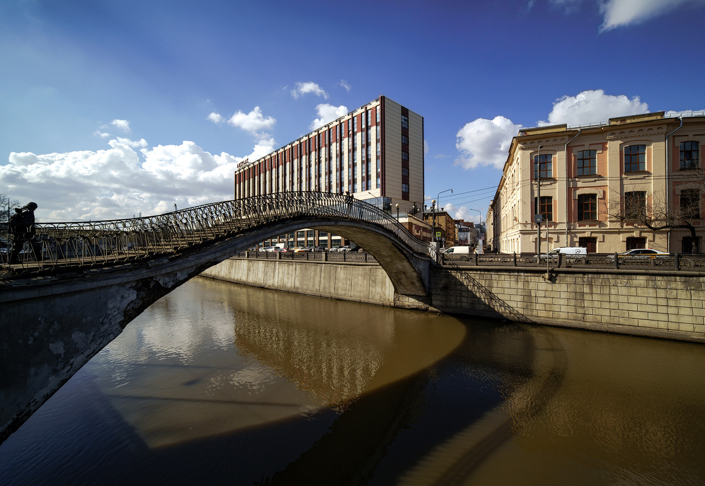 На Яузе весна