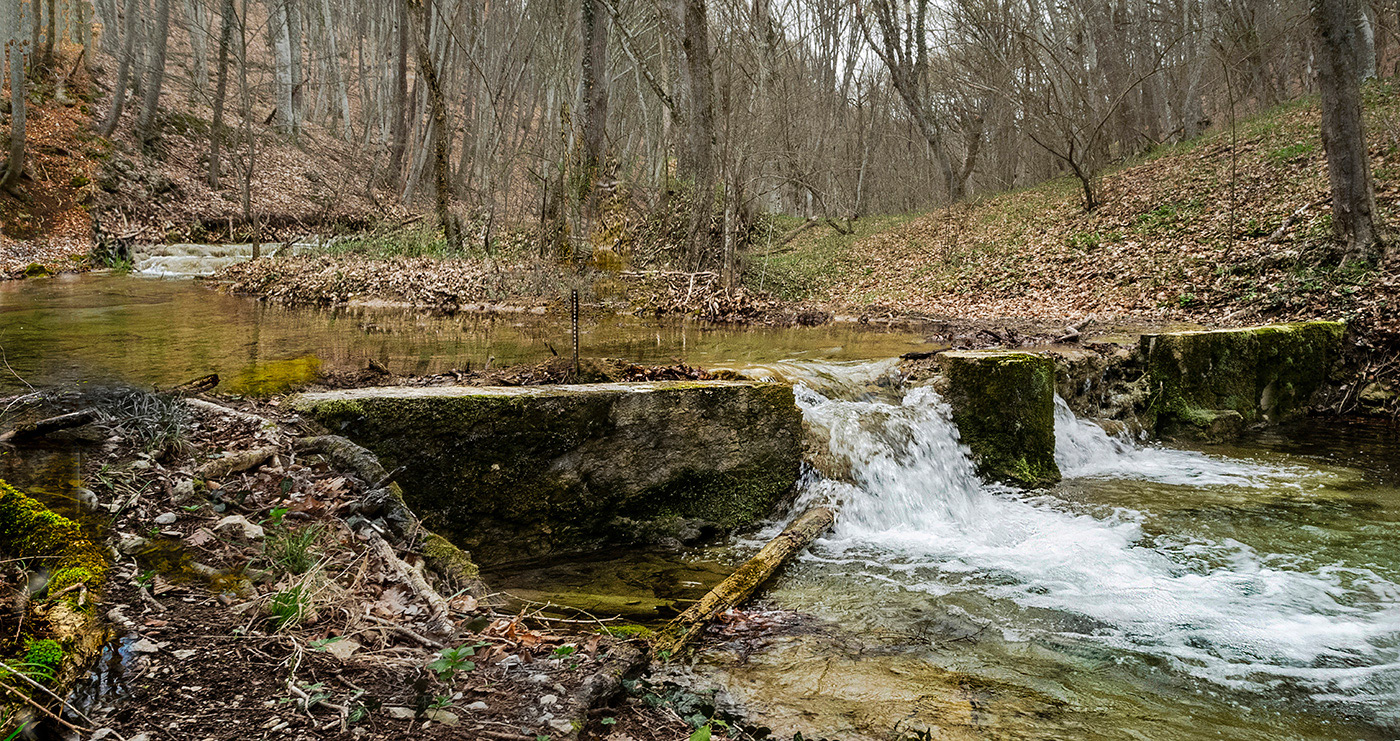 Былая плотина.