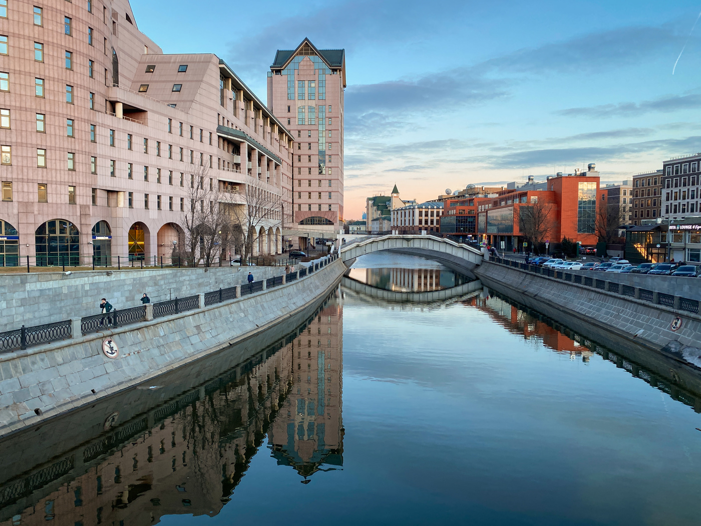 Весна в городе