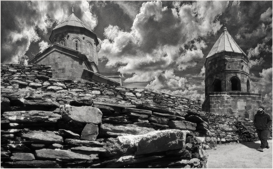 Монастырь за облаками...