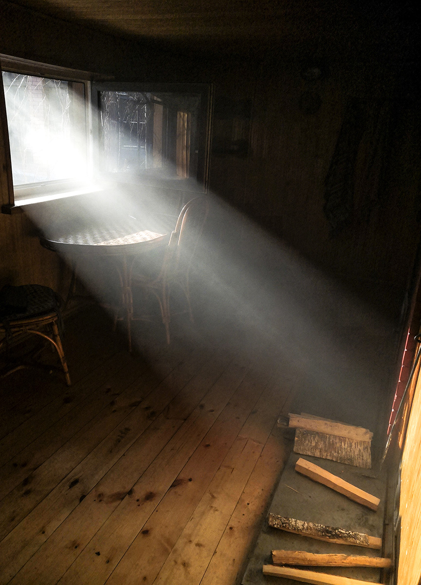 Солнце, заглянувшее в баню