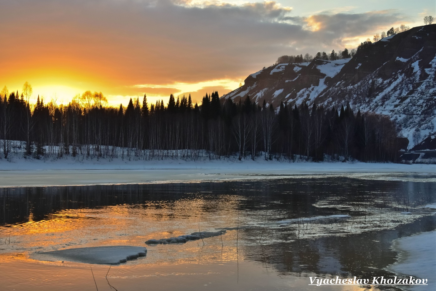 Закат на реке Кондома