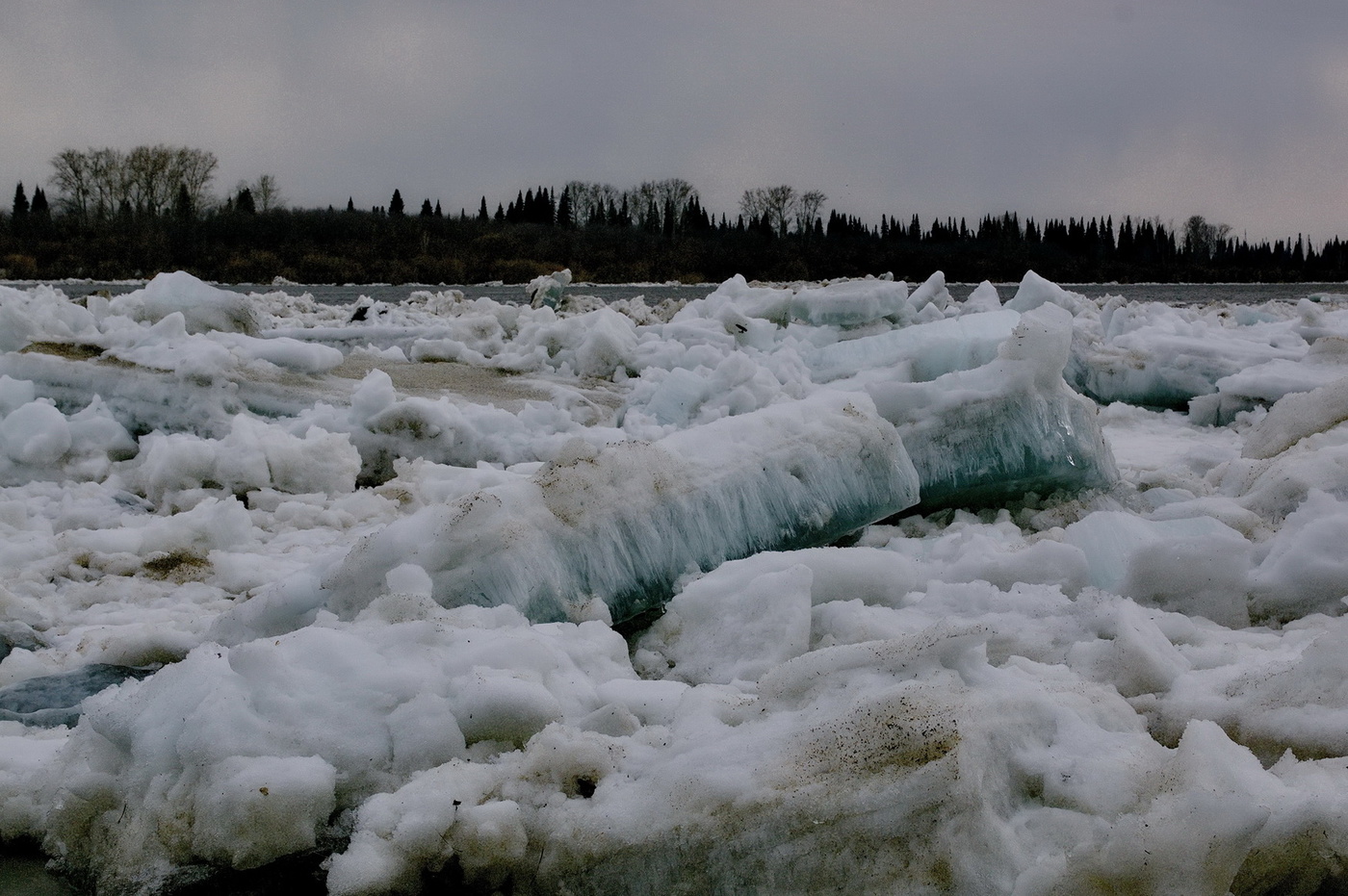 *Ледоход на Томи.**