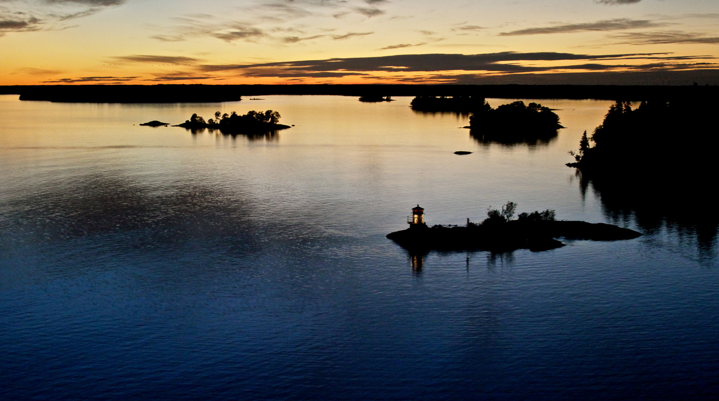 Bечерние зори в шведских шхерах