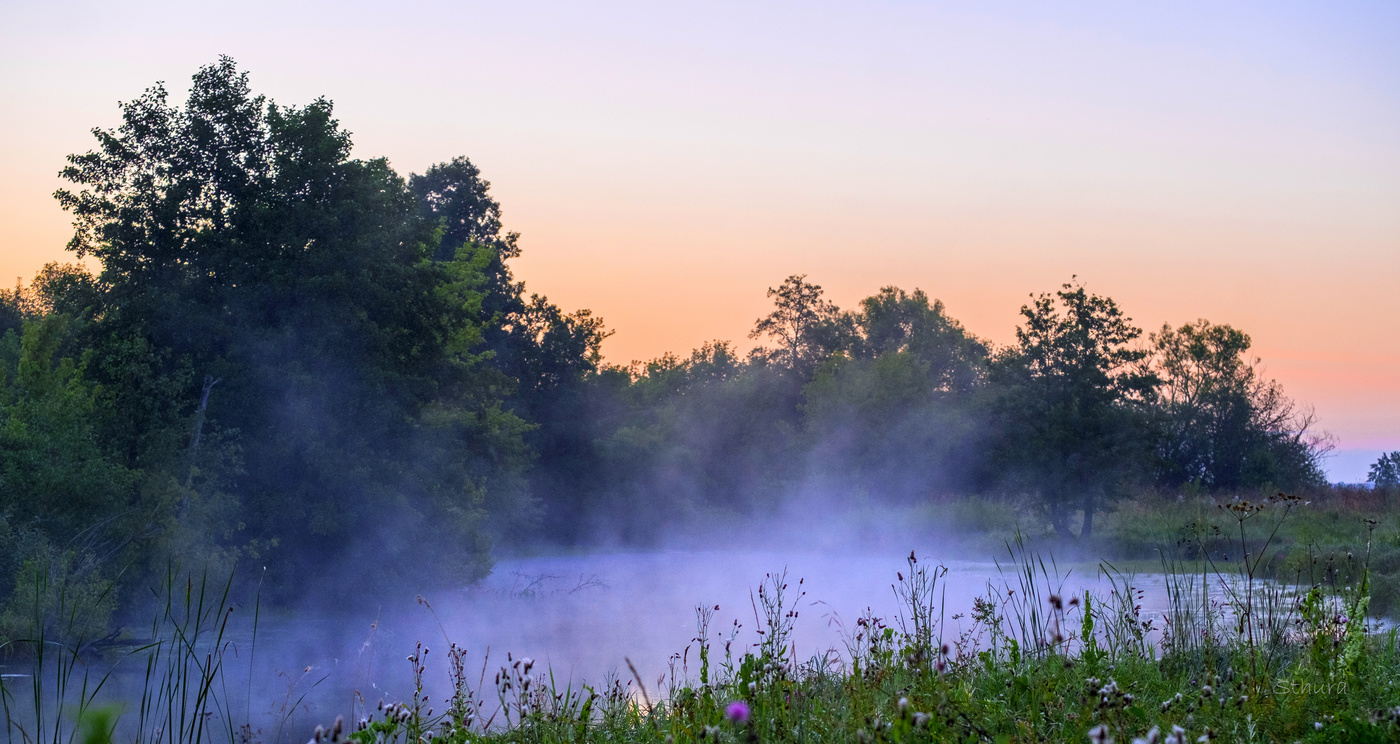 В часы рассвета.