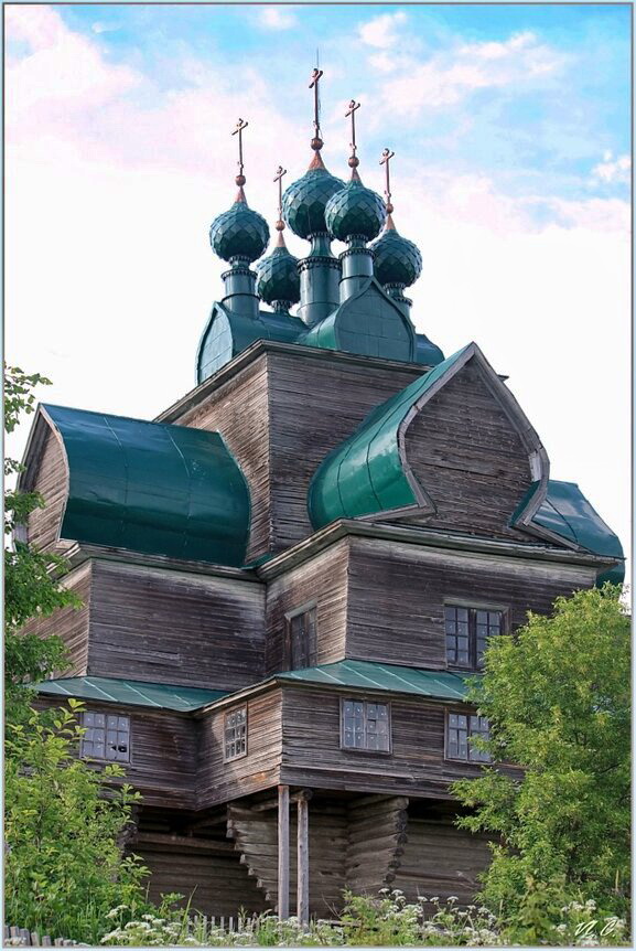 Успенская церковь.