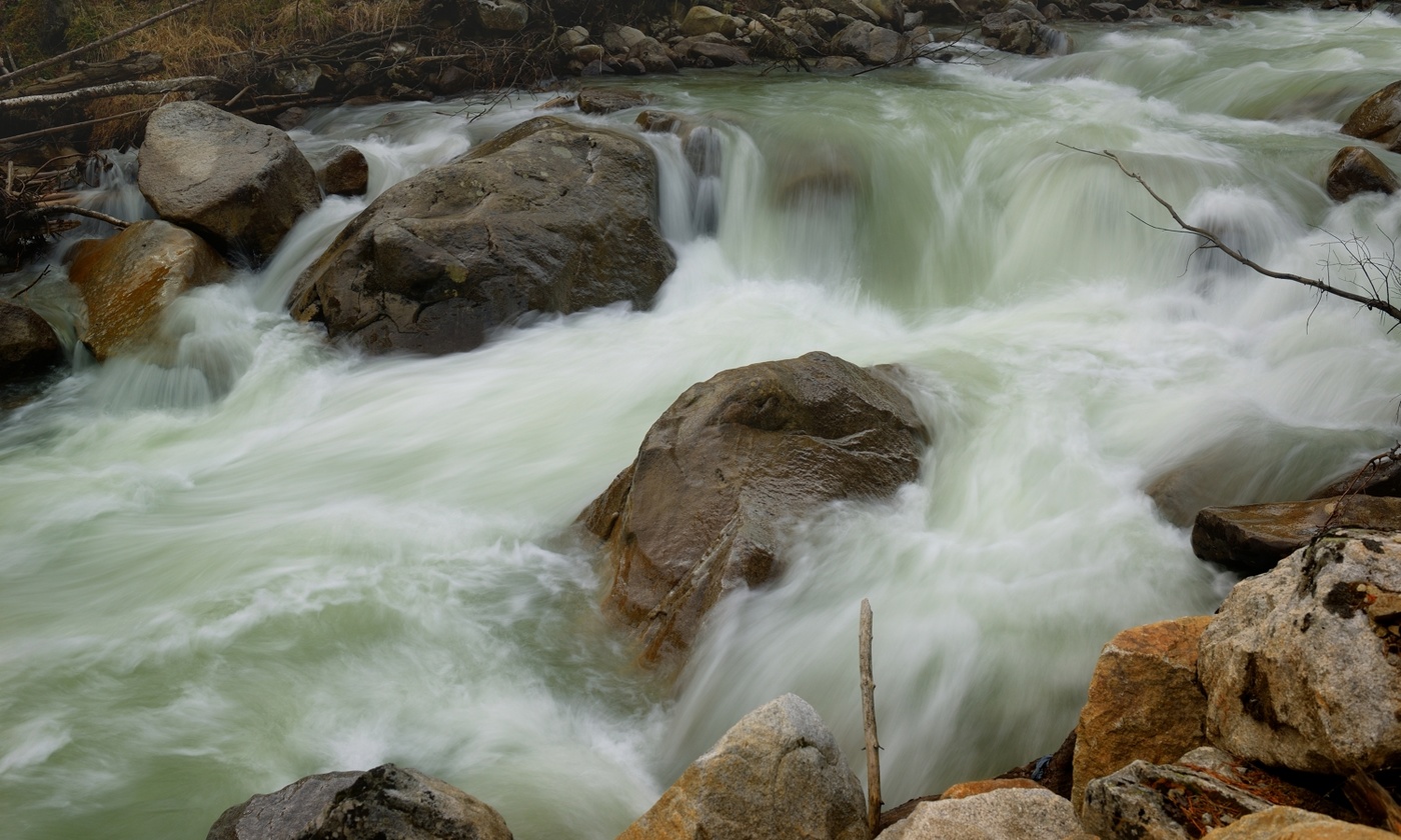 Весенний поток