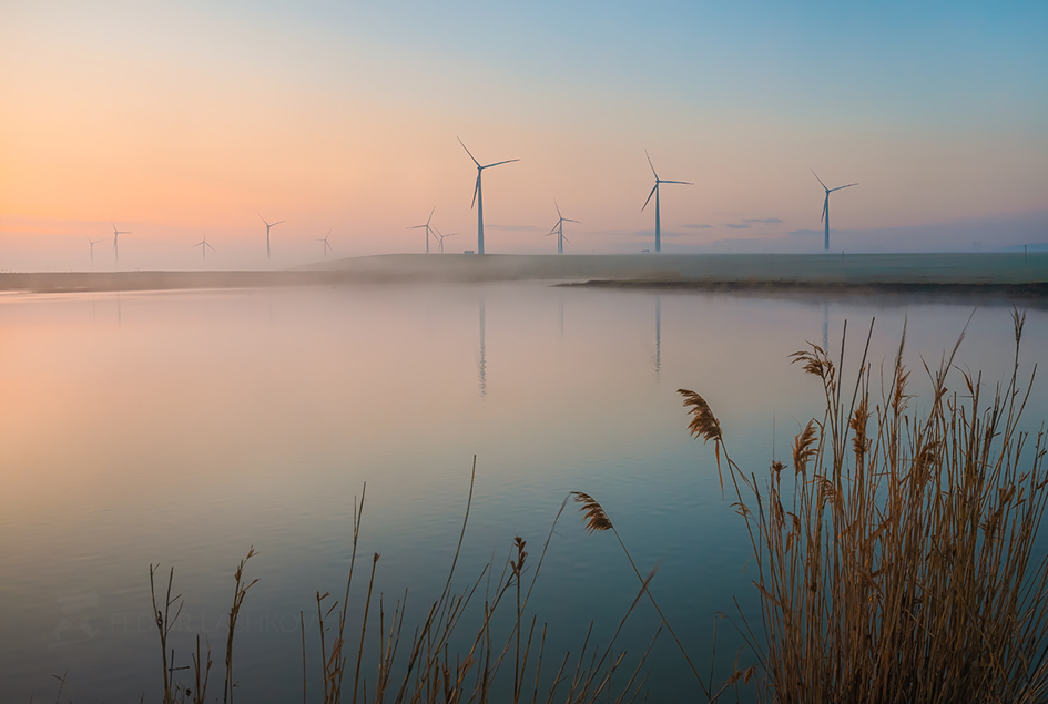 Рассвет в ветропарке