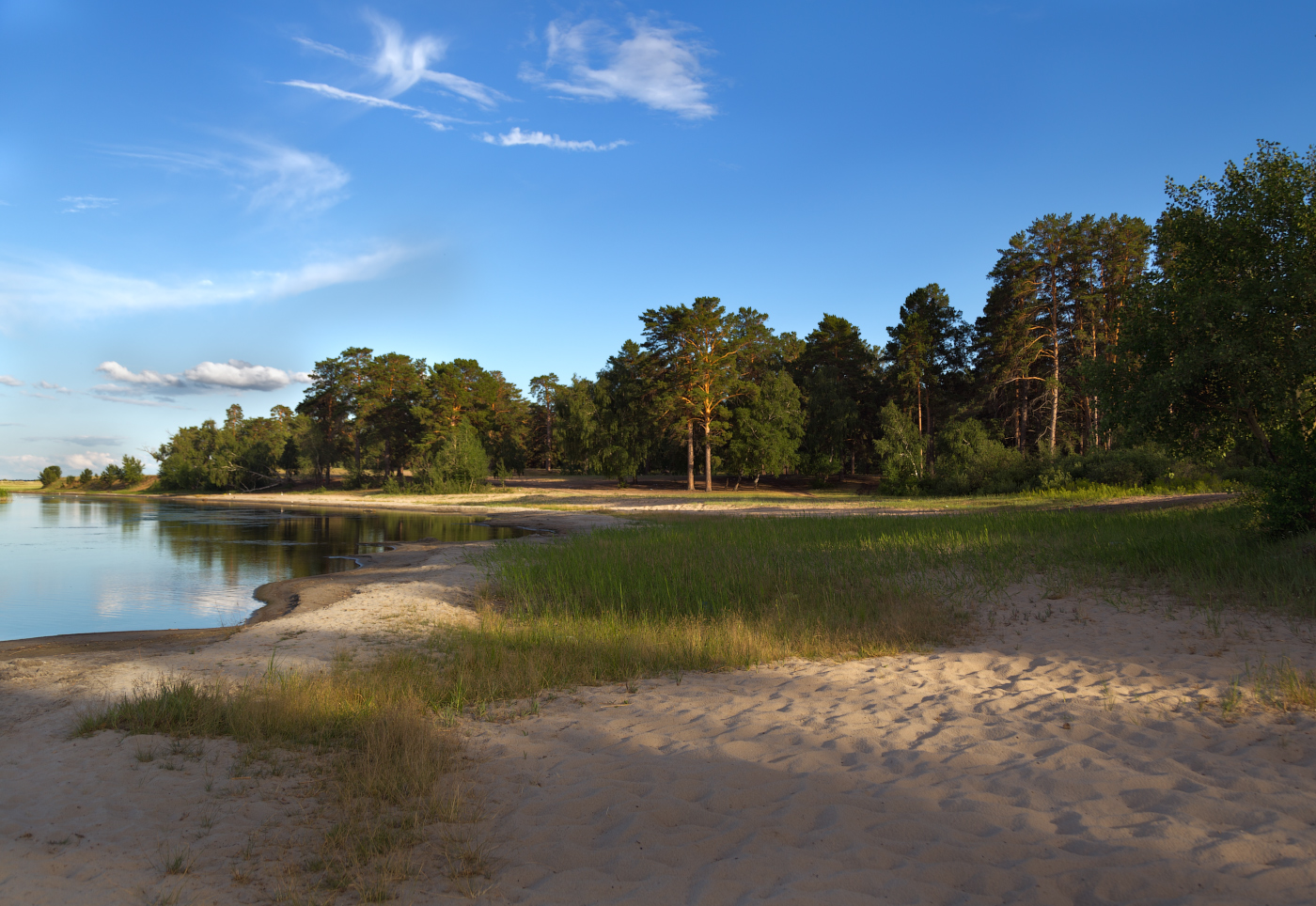 Вечер у озера