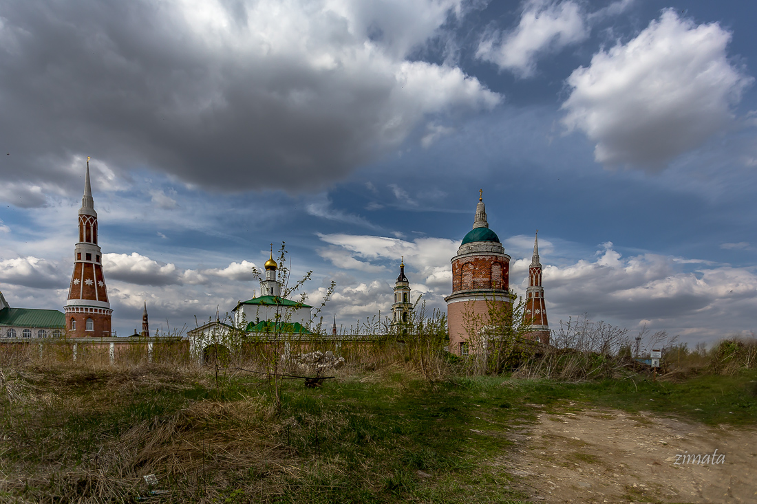 мужской монастырь в Голутвине