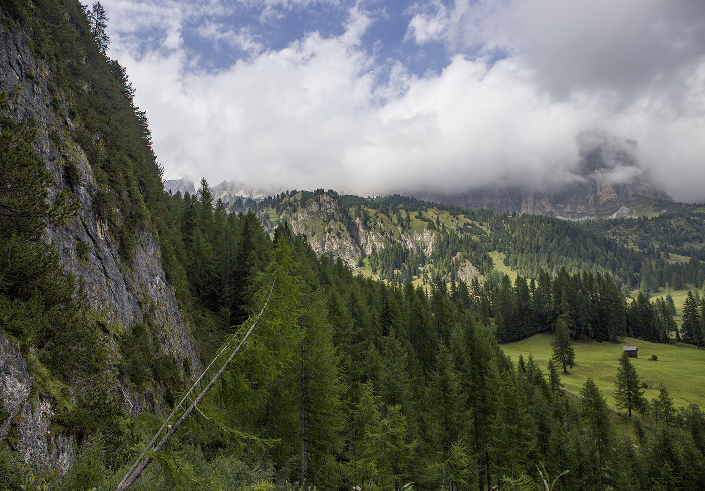 Вид на долину