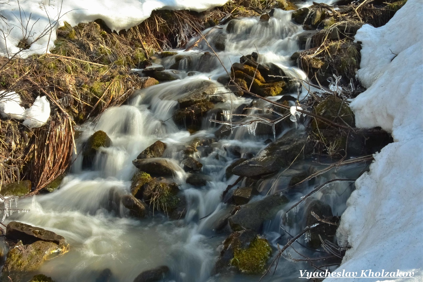 Ручьи весной