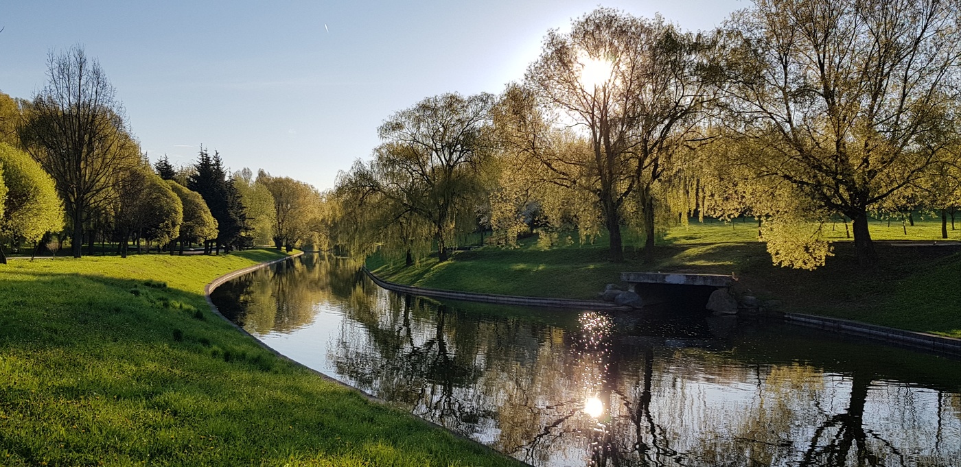 Тишина в большом городе...