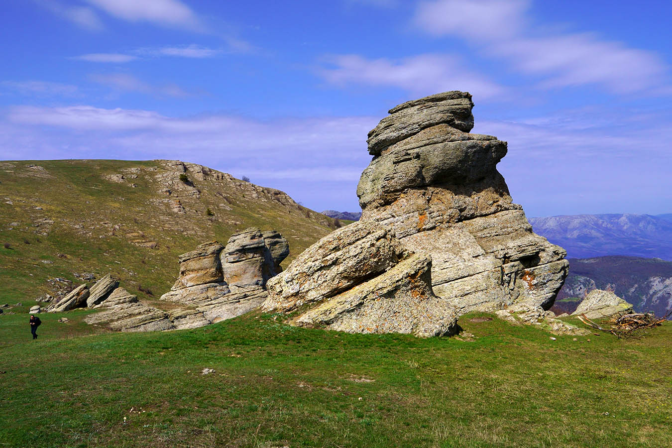 *На Южном Демирджи