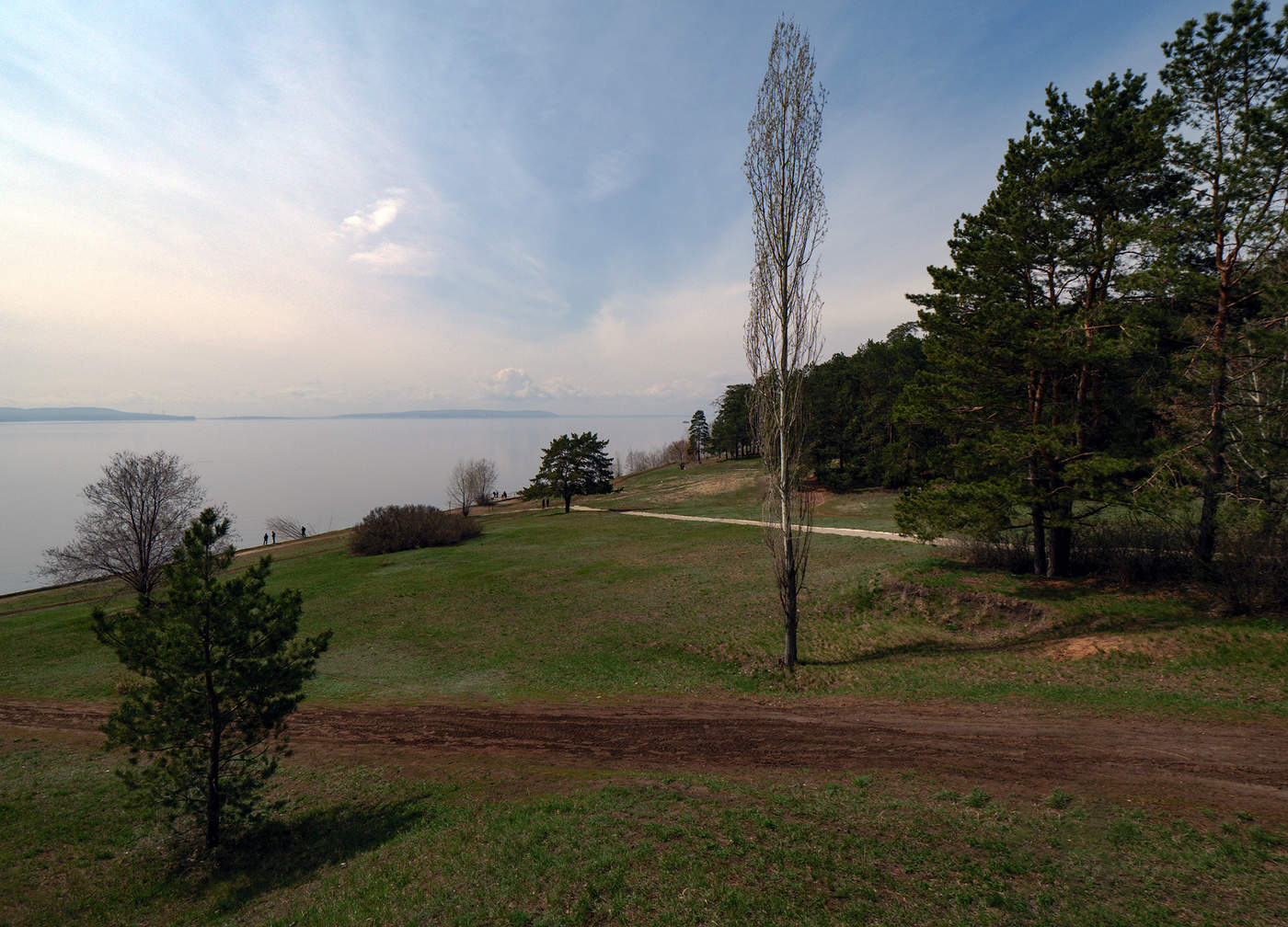 Волга, весна