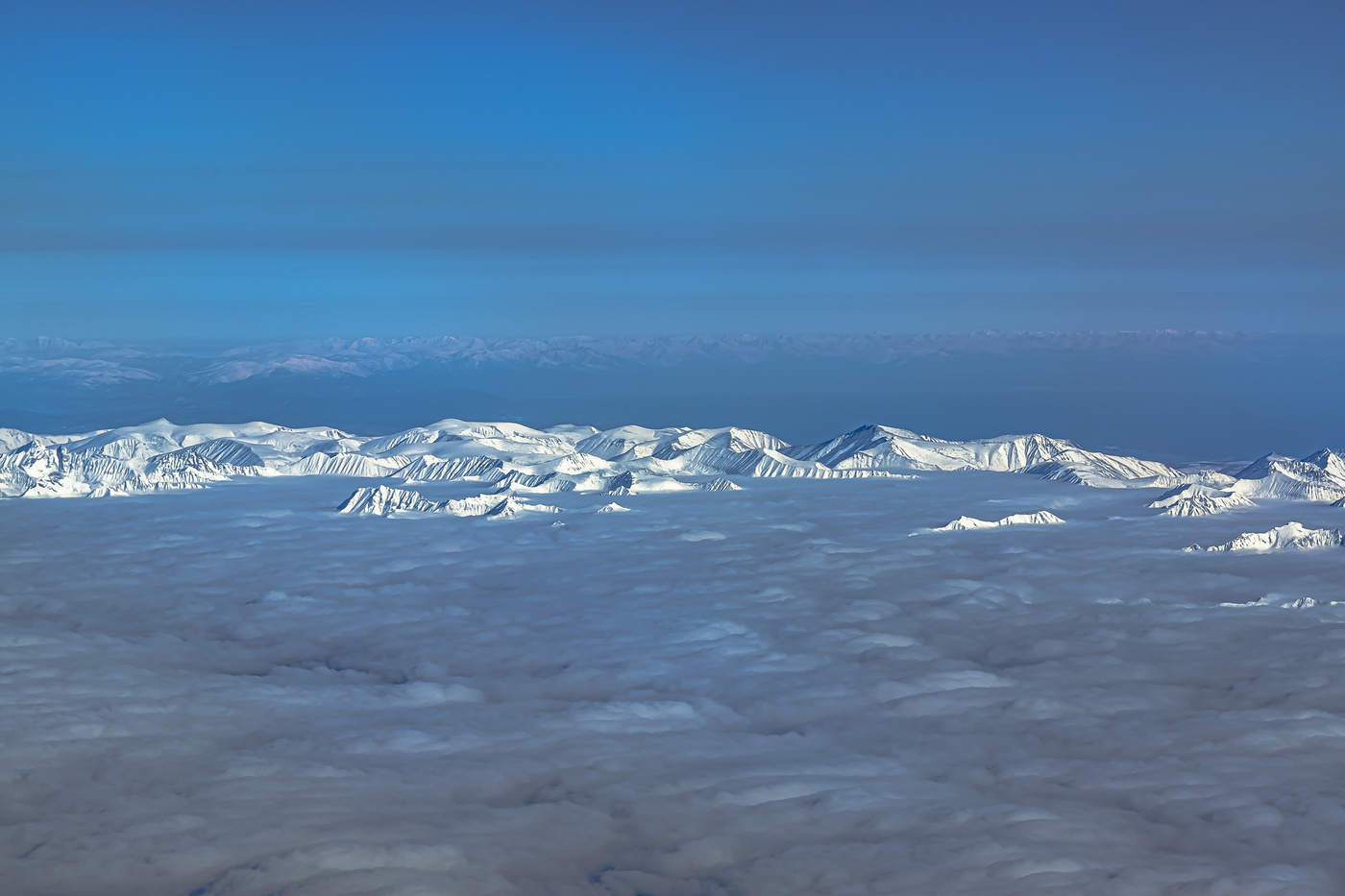 Сквозь облака