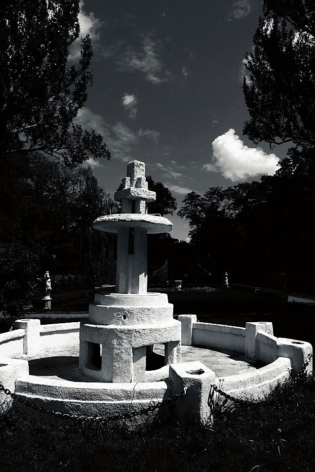 памятник южных широт