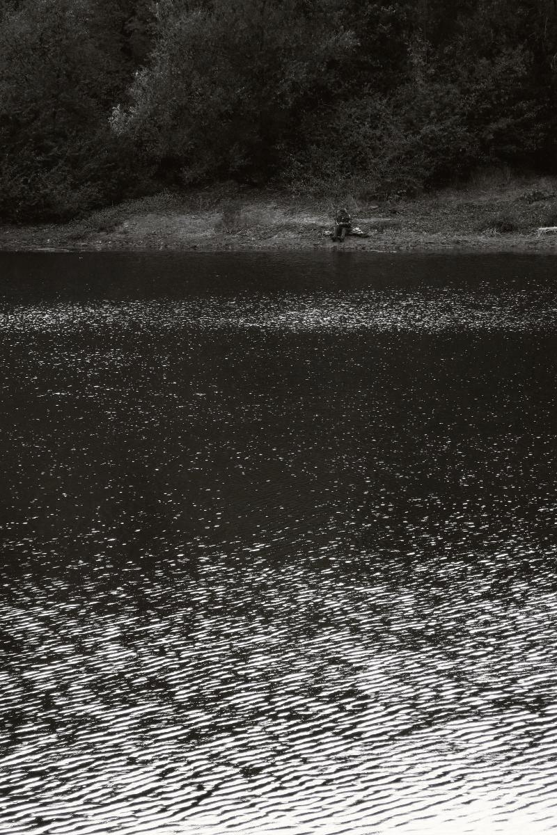 жене сказал, что на рыбалку..