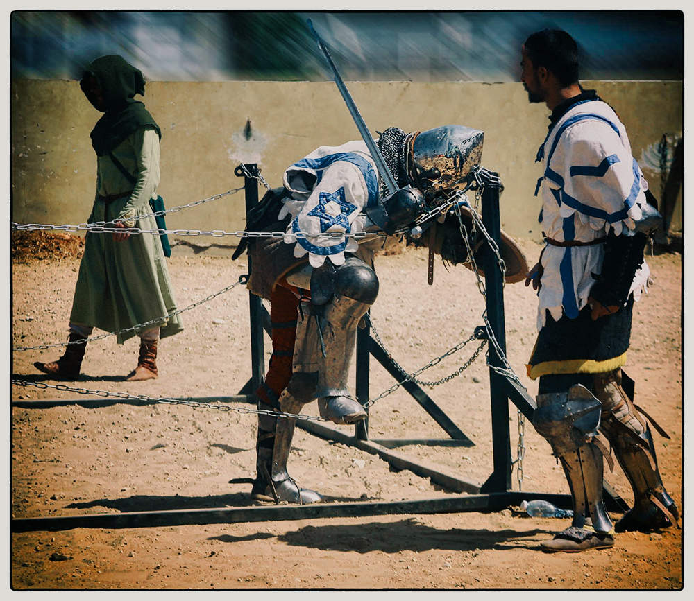 Намахался...