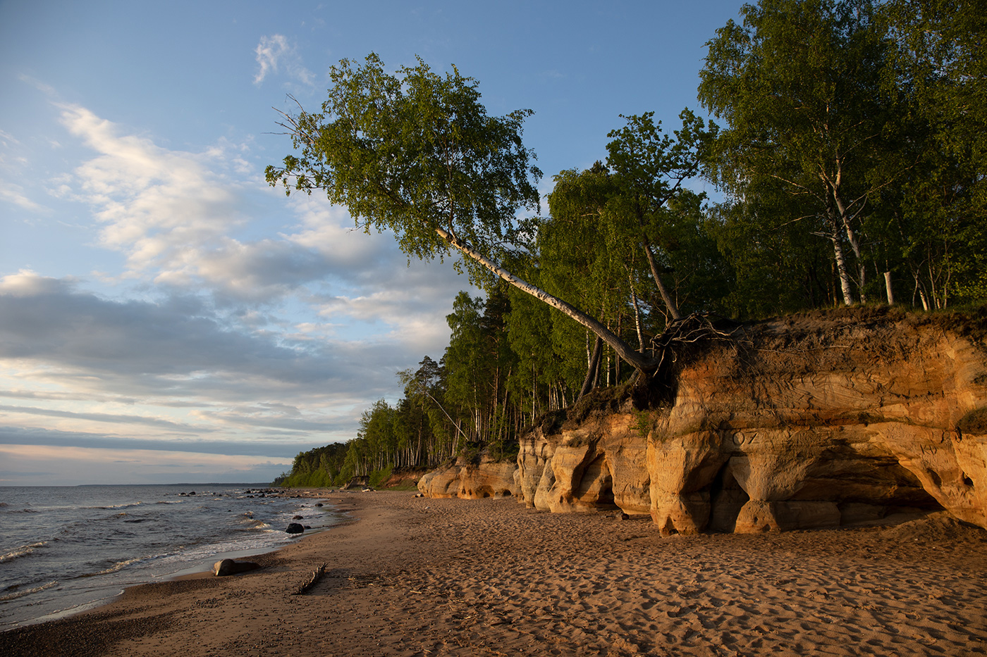 Пещеры с видом на