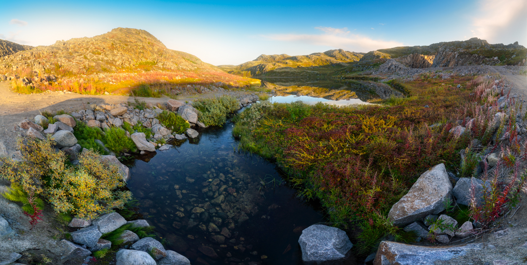 Озеро в "Конце всех дорог"