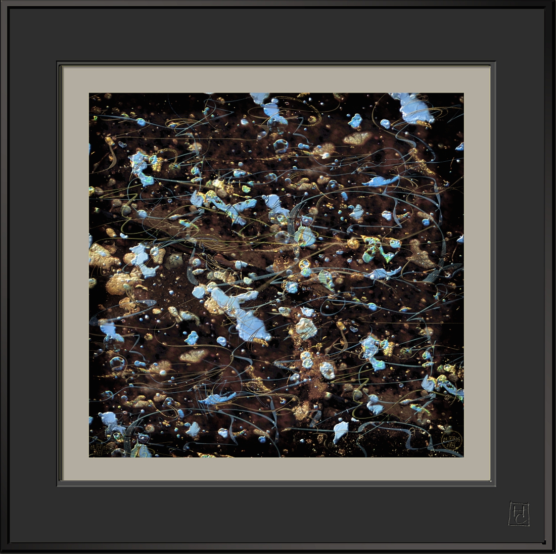 капли краски на полу