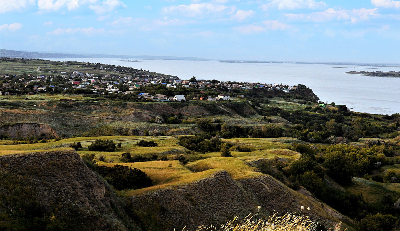 Волжские берега.