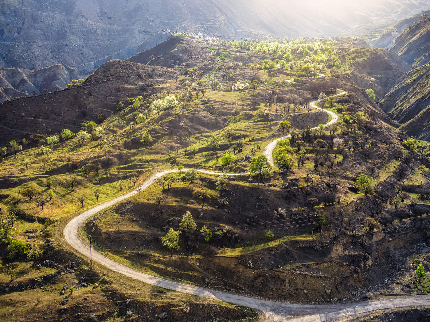 Живописный Дагестан. Утренняя дорога в село Чох.