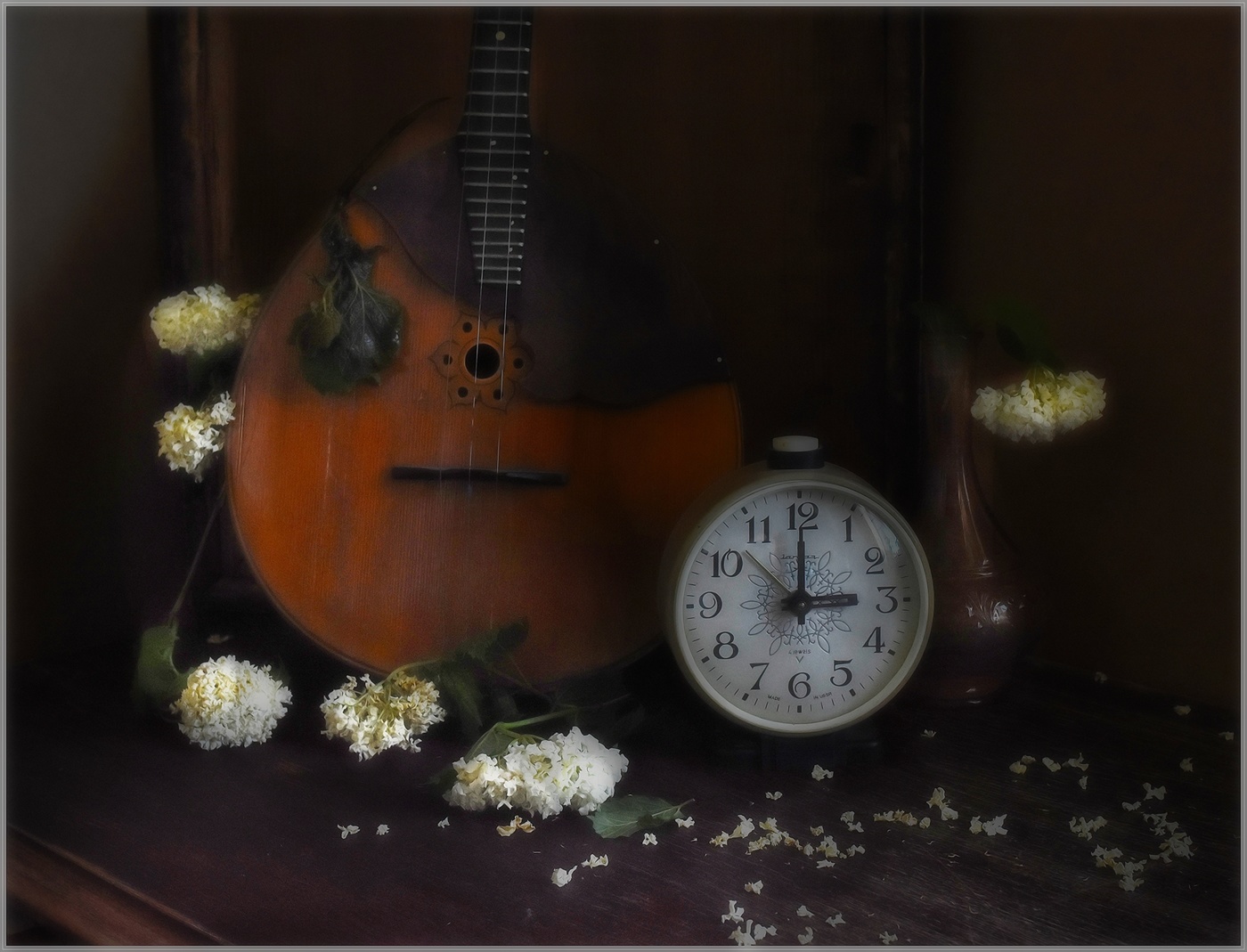 ..... Отцвели уж давно ....