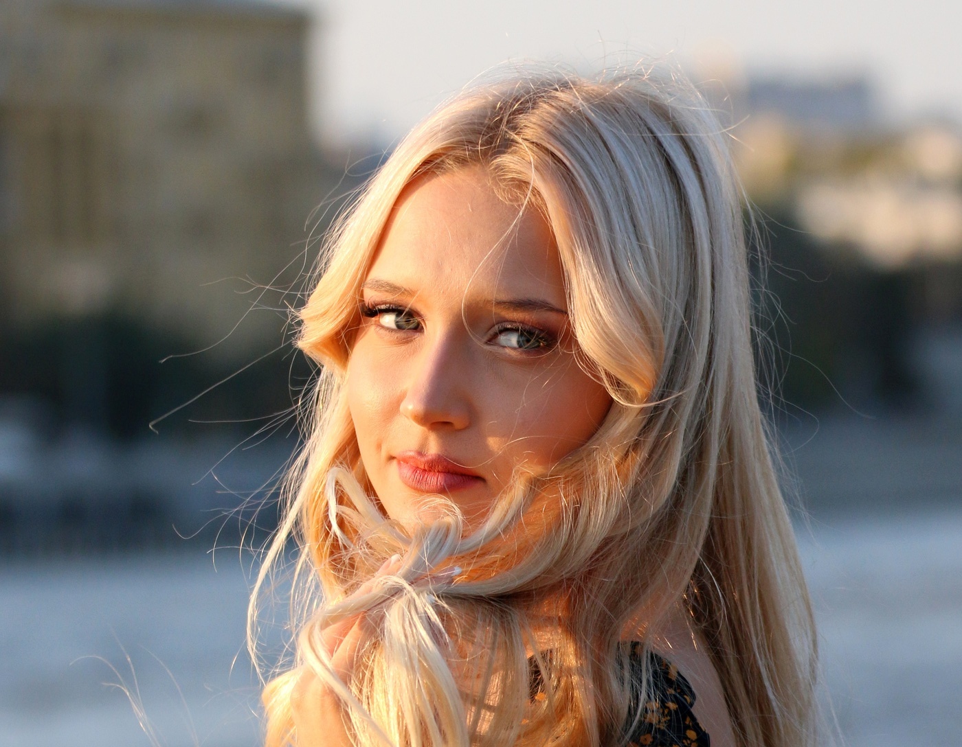 На набережной