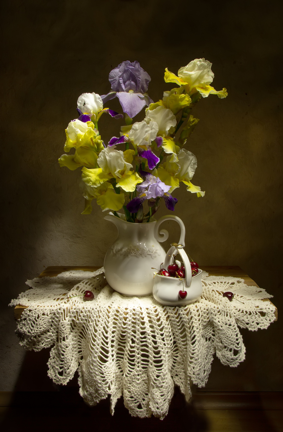 С черешенкой....