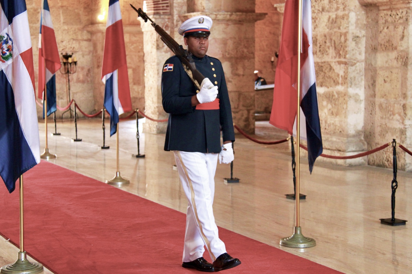 Смена почетного караула