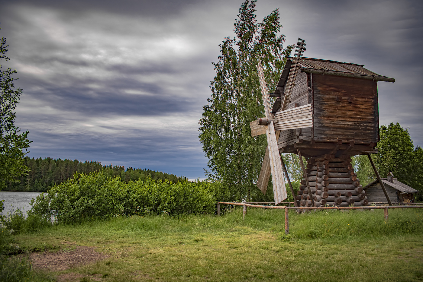 Старая мельница