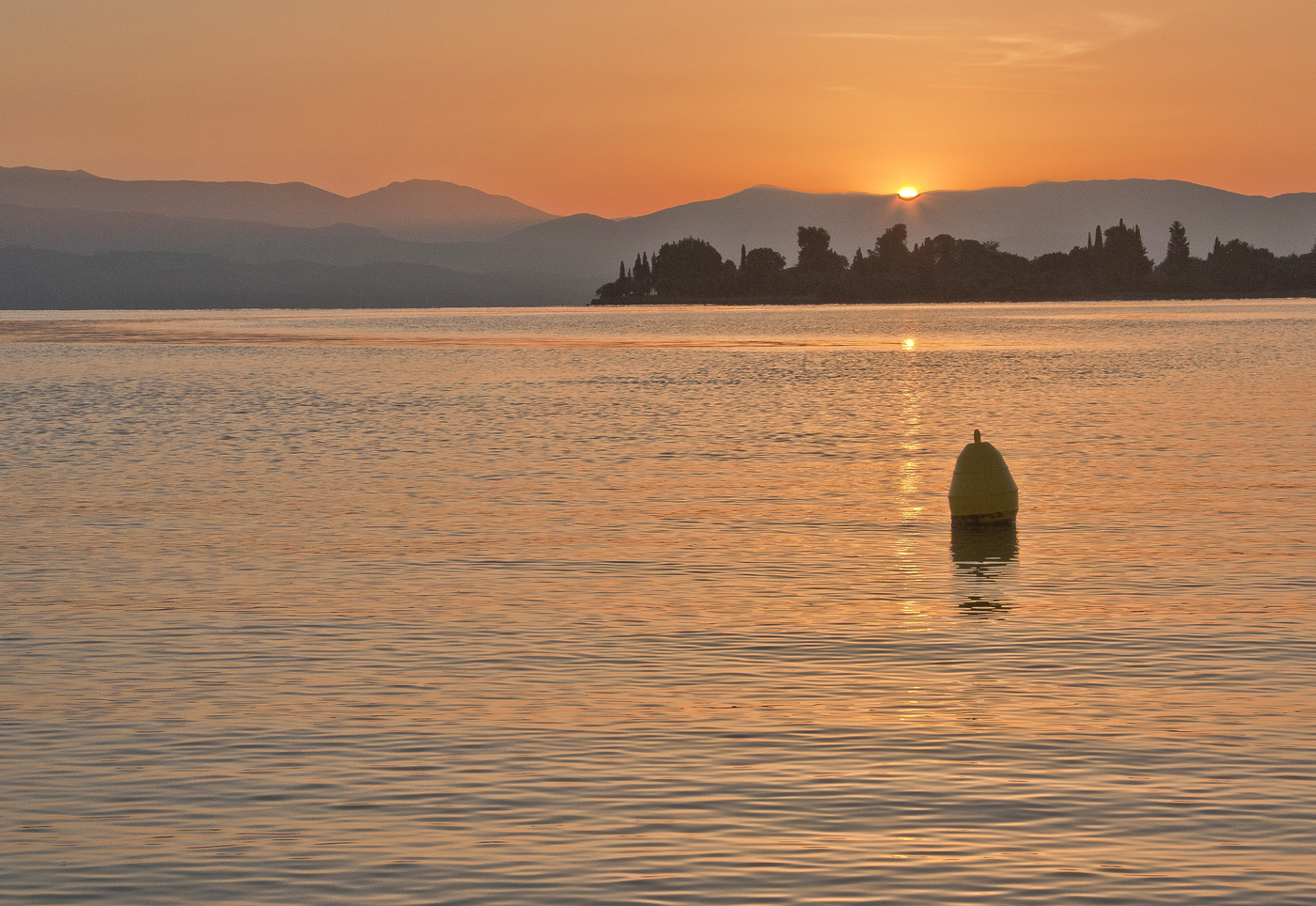 Первый луч...