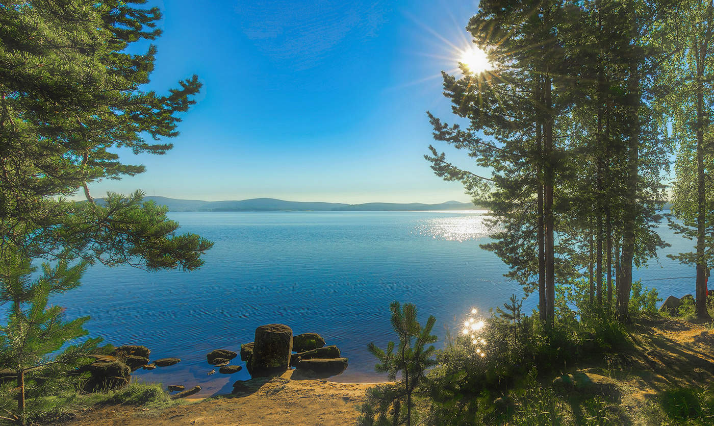 Полдень на озере