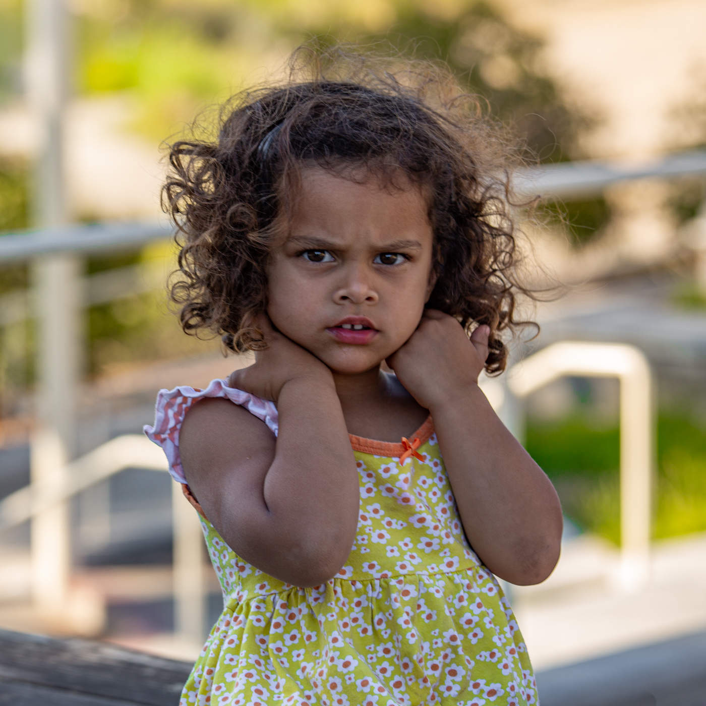 Сердитая девочка