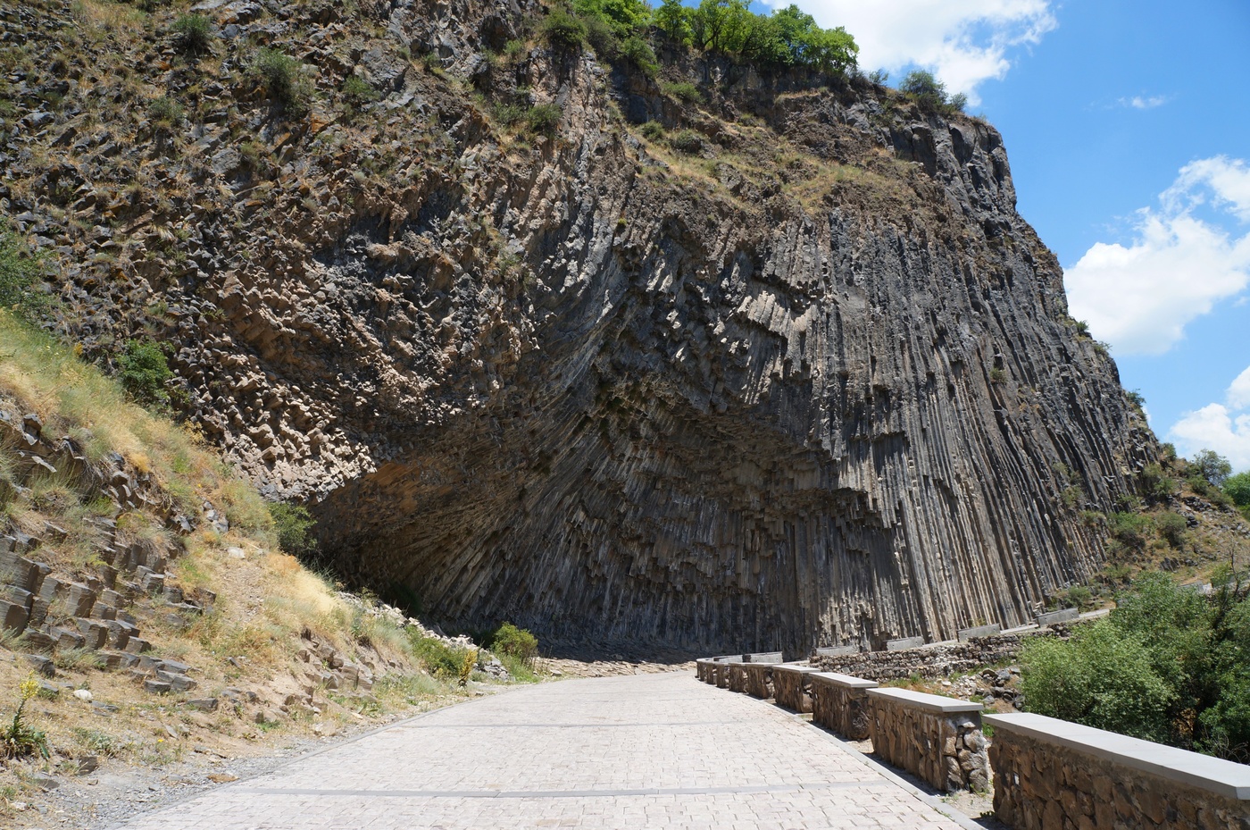 Базальтовый орган