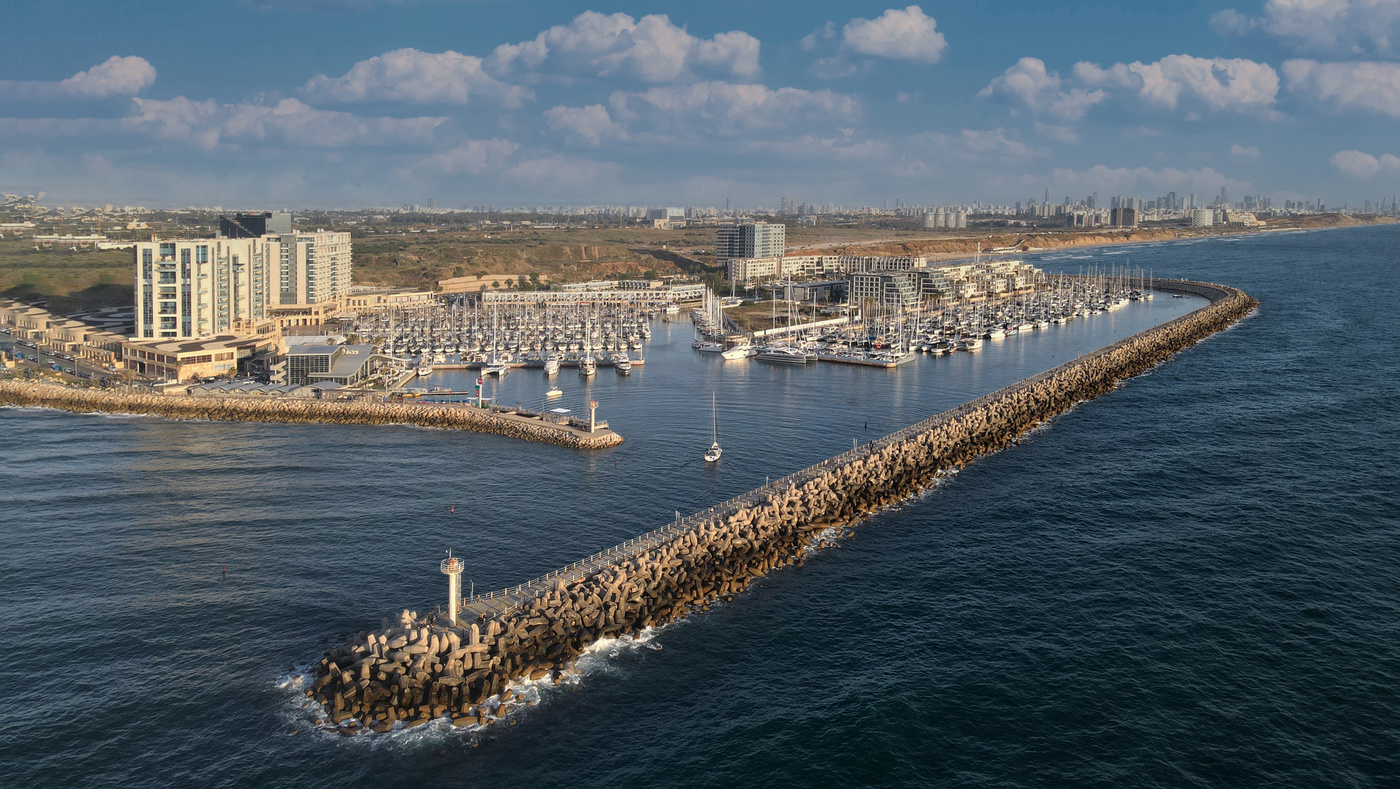 Марина.Герцлия