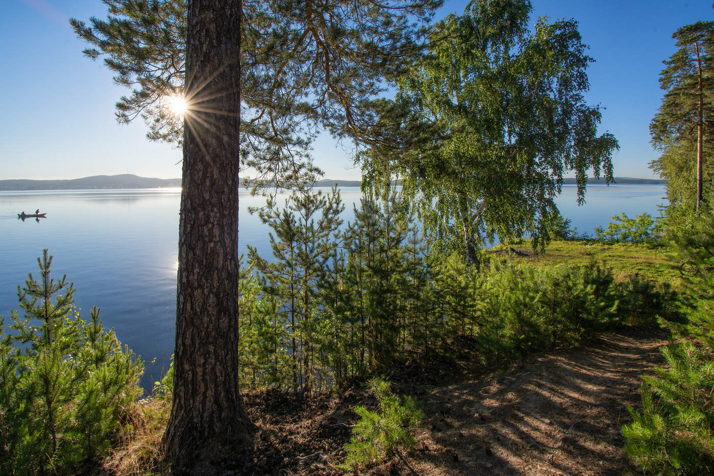 Берег озера