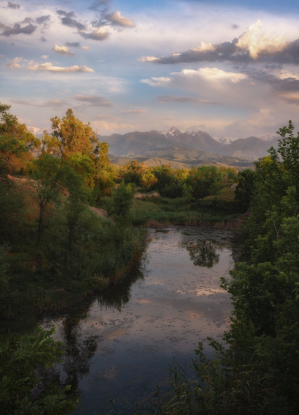 На заводи озера тишь, да благодать.