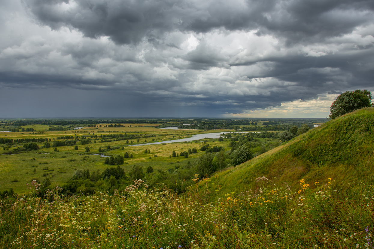 Местами идет дождь