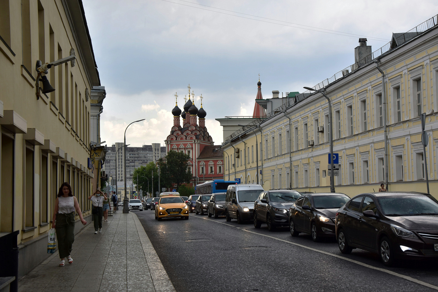А просто летний дождь пошел....
