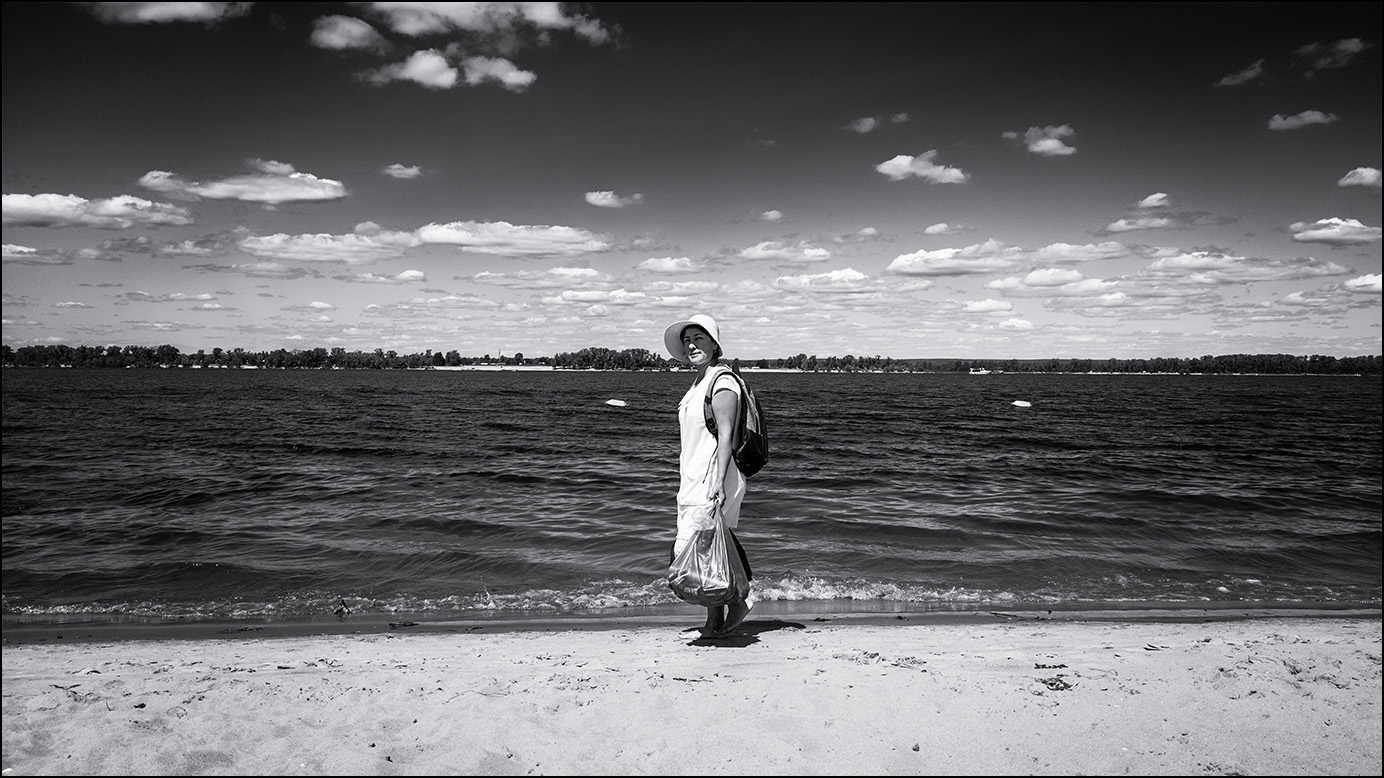 продавец горячей кукурузы (и чебуреков, и чебуреков, конечно) прохладным утром